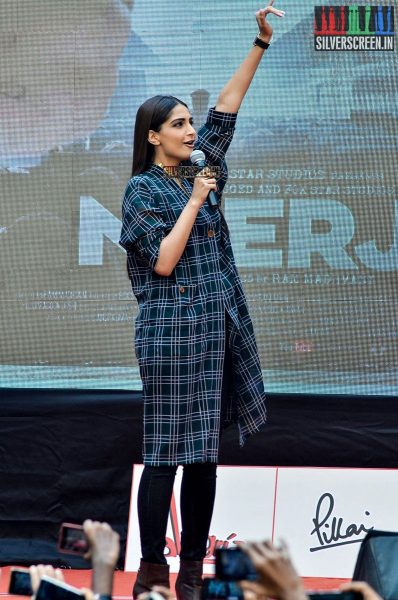 Sonam Kapoor Promotes Neerja at Pillai University