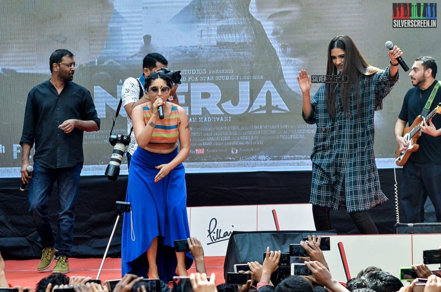 Sonam Kapoor Promotes Neerja at Pillai University