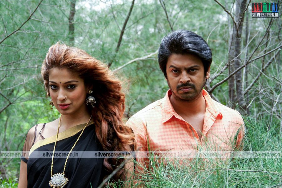 Sowkarpettai Movie Stills