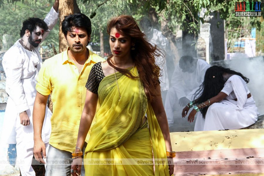 Sowkarpettai Movie Stills