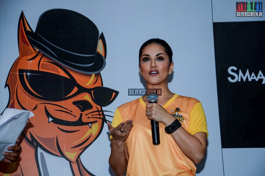 Sunny Leone Unveils the Chennai Swaggers at Smaaash