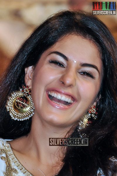 Isha Talwar at Raja Cheyyi Vesthe Audio Launch