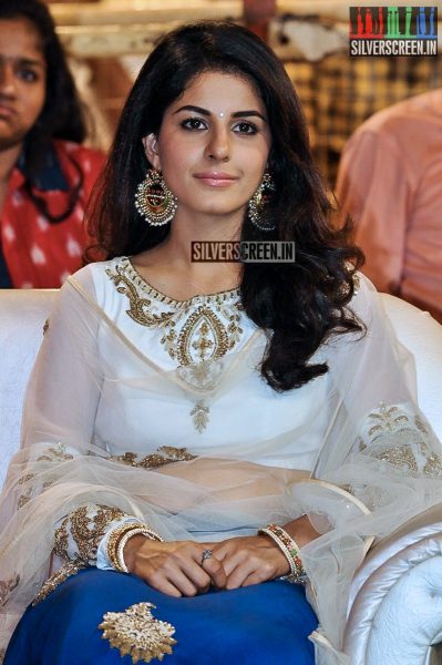 Isha Talwar at Raja Cheyyi Vesthe Audio Launch