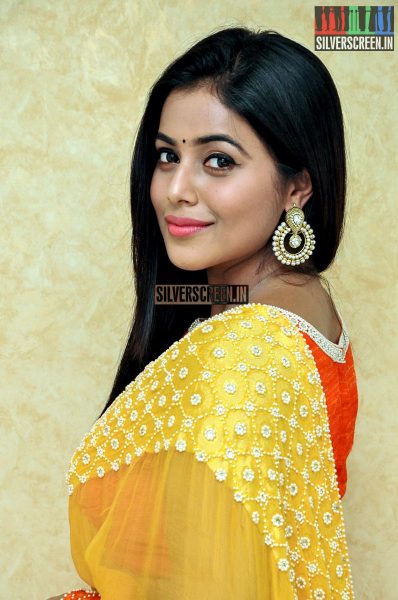 Poorna at the Launch of Naturals Salon at Vijayawada