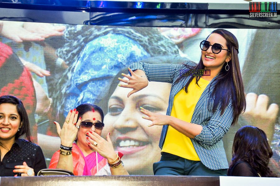 Sonakshi Sinha at the INGLOT's Guinness Records Event