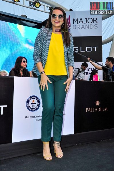 Sonakshi Sinha at the INGLOT's Guinness Records Event