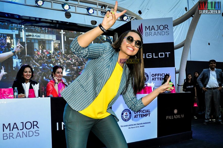 Sonakshi Sinha at the INGLOT's Guinness Records Event