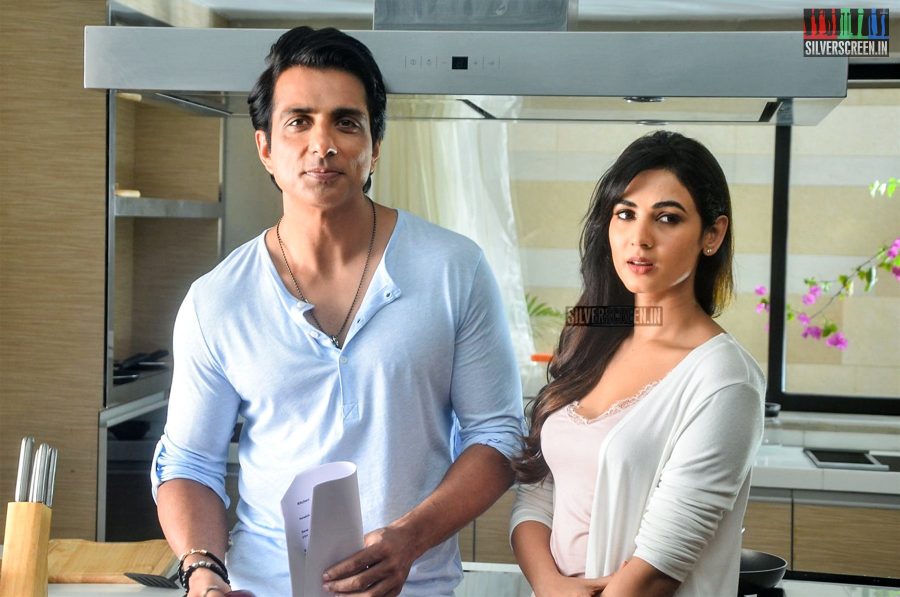 sonu-sood-and-sonal-chauhan-at-the-texmo-pipe-fittings-ad-shoot-photos-0004.jpg