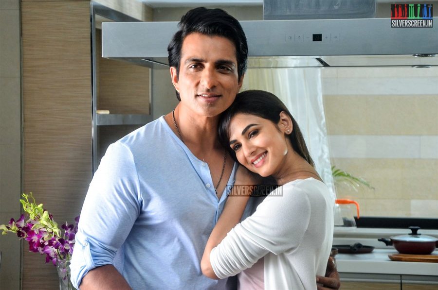 sonu-sood-and-sonal-chauhan-at-the-texmo-pipe-fittings-ad-shoot-photos-0011.jpg