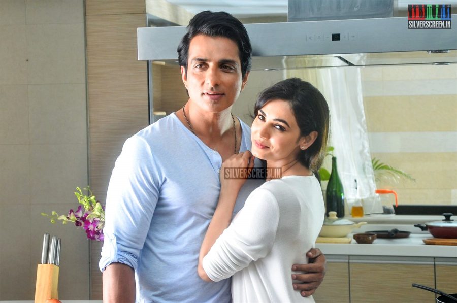 sonu-sood-and-sonal-chauhan-at-the-texmo-pipe-fittings-ad-shoot-photos-0012.jpg