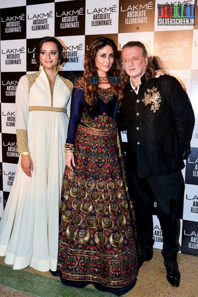 Kareena Kapoor at the Grand Finale at Lakme Fashion Week