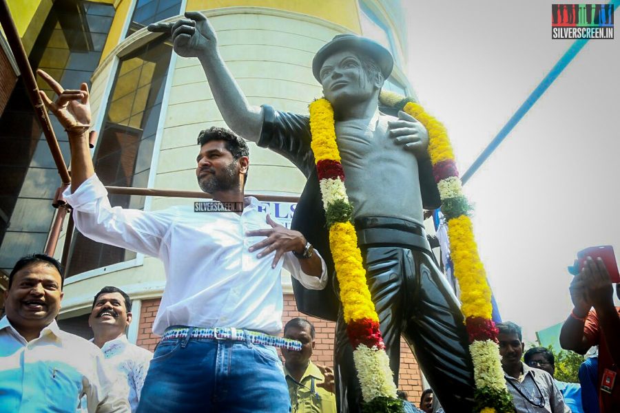 Prabhu Deva Unveils Michael Jackson Statue at VELS University