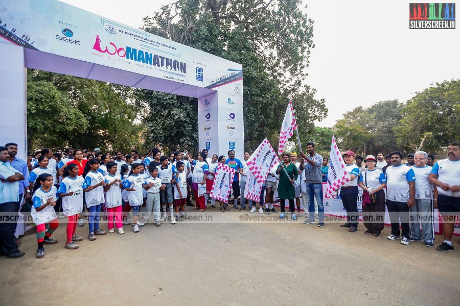 Vishal Flags Off Womanathon