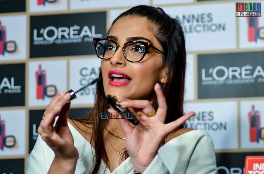 Sonam Kapoor Unveils L’Oréal’s Cannes 2016 Collection