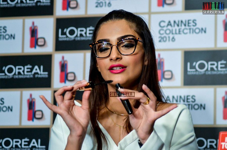 Sonam Kapoor Unveils L’Oréal’s Cannes 2016 Collection