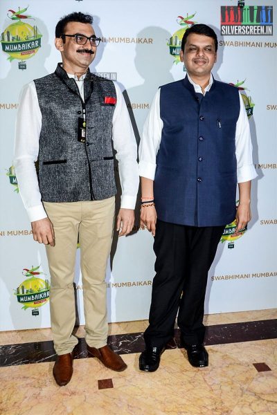 Ajay Devgan and Kajol honour Padmabhushan Winners
