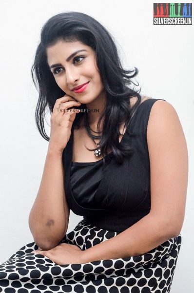 Kruthika Jayakumar at Rojulu Marayi Movie Promotions
