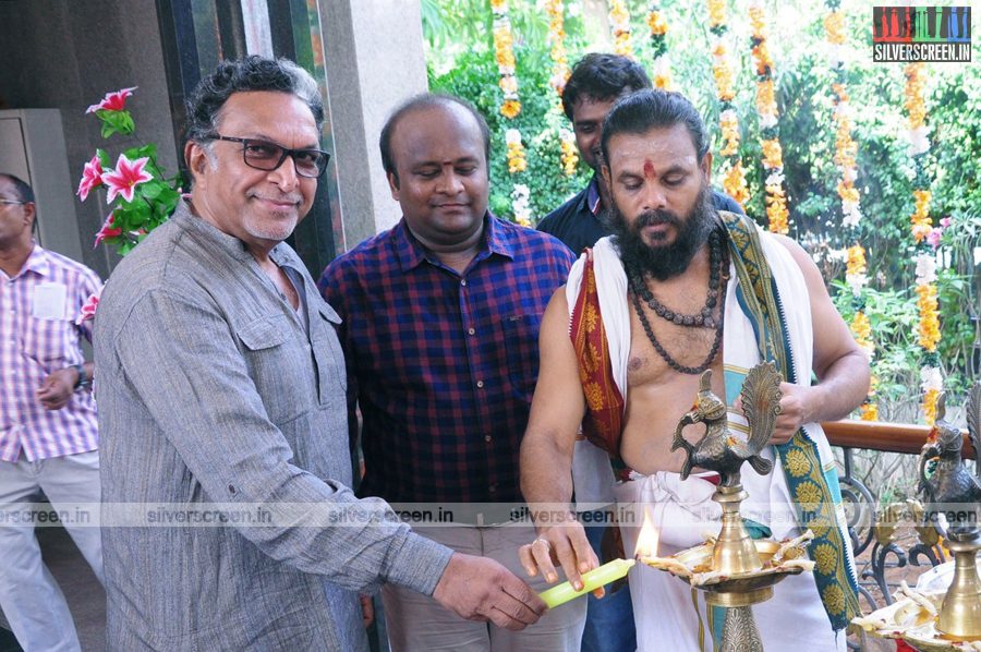 Thittam Poattu Thirudura Kootam Movie Launch Photos