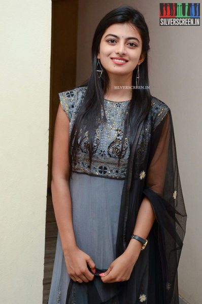 Anandhi at Tolipremalo Movie Platinum Disc Event