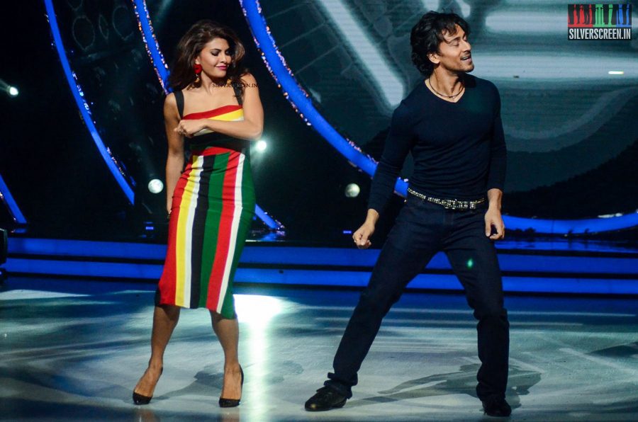 Jacqueline Fenandez at the Promotion of A Flying Jatt on the sets of Jhalak Dikhhla Jaa season 9