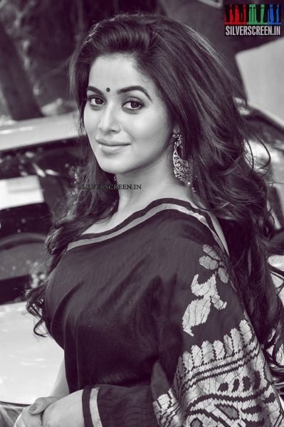 Poorna at the Inauguration of SR Fashion Studio