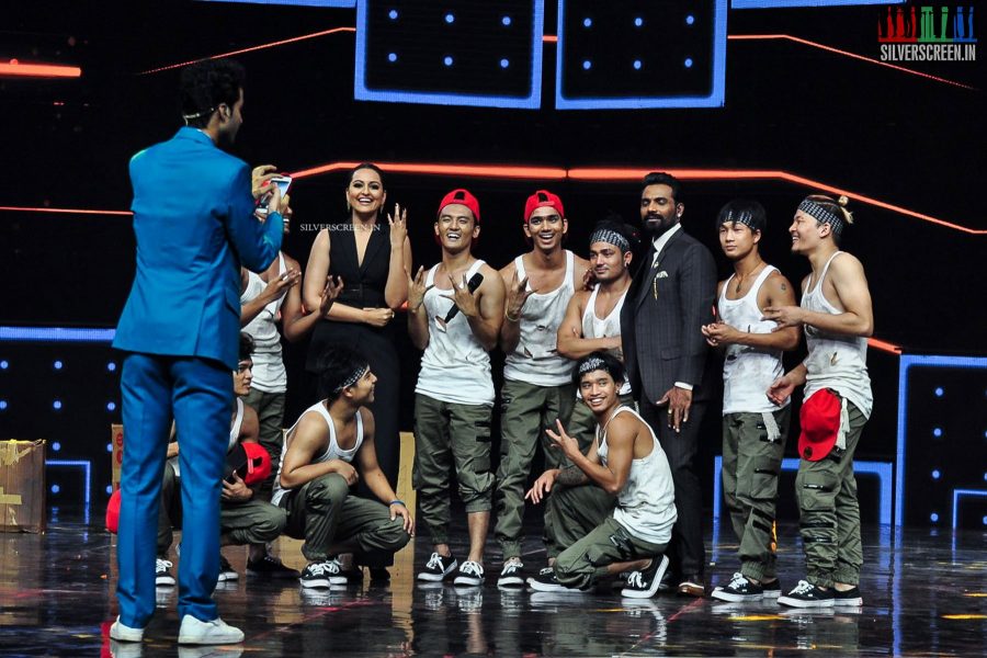 Sonakshi Sinha Promotes Akira on the sets of Dance Plus 2