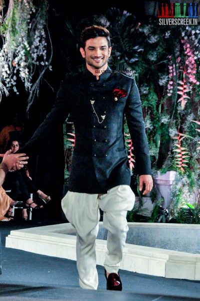 Sushant Singh Rajput and Shraddha Kapoor at Lakme Fashion Week 2016