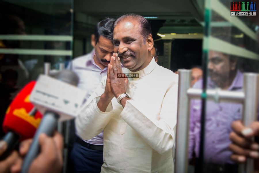 Vairamuthu at Yugathukku Oruvan Event