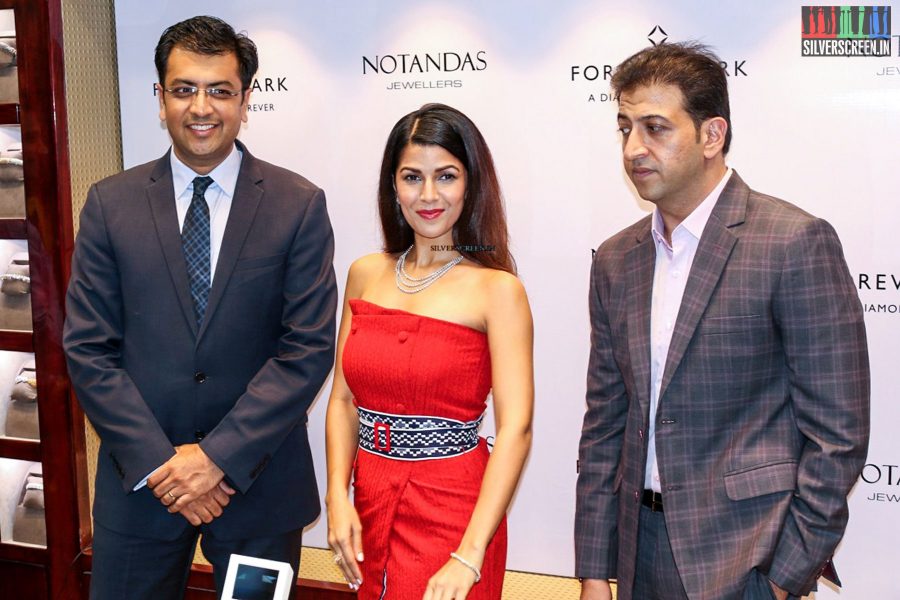 Nimrat Kaur at the Launch of Forevermark Diamonds & Notandas Festive Collection