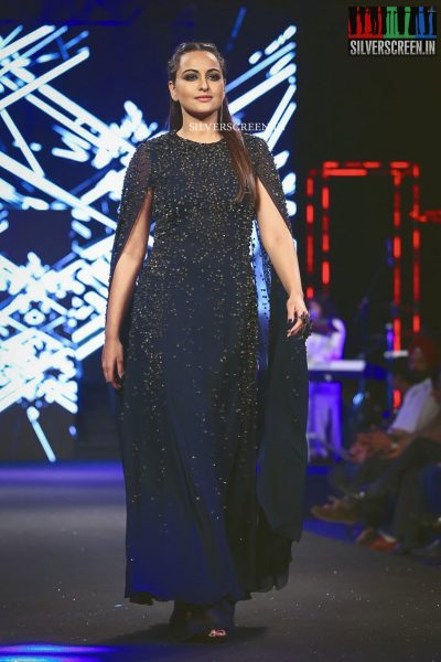 Sonakshi Sinha at Blenders Pride Fashion Tour 2016