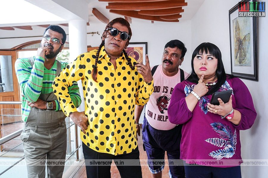 kaththi-sandai-movie-stills-0028.jpg