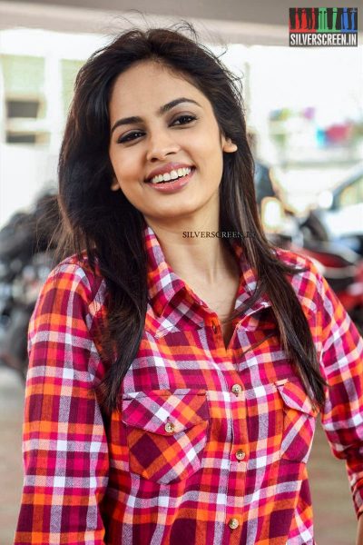 Nandita Swetha at Ekkadiki Pothavu Chinnavada Promotions