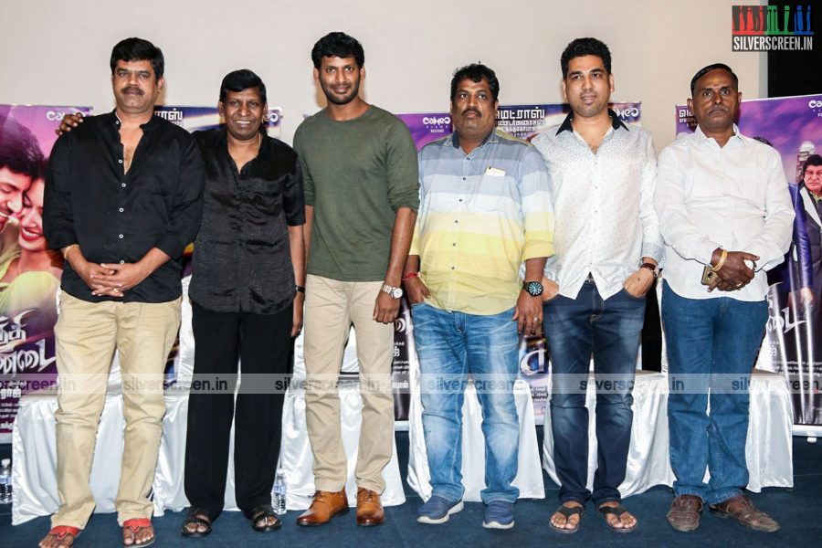 kaththi-sandai-press-meet-vishal-vadivelu-suraj-photos-0010.jpg