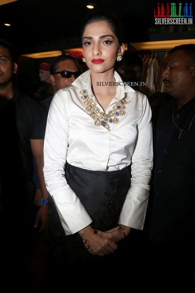 Sonam Kapoor at the Launch of Raghavendra Rathore Store