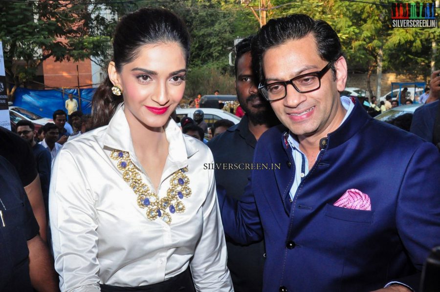 Sonam Kapoor at the Launch of Raghavendra Rathore Store