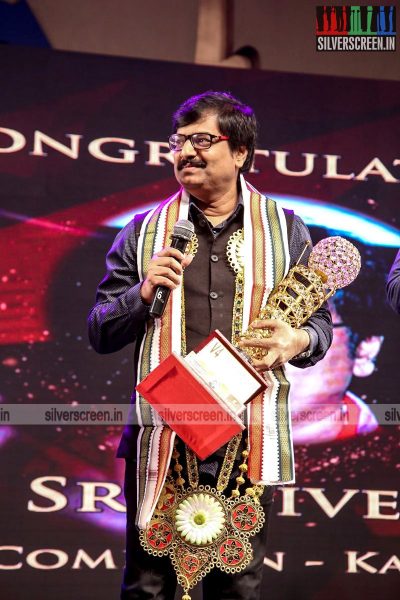 sivakarthikeyan-pc-sreeram-vikram-prabhu-sivakumar-p-bharathiraja-others-mgr-sivaji-academy-awards-2017-photos-0005.jpg
