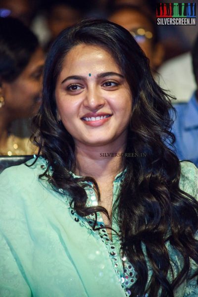 anushka-shetty-at-show-time-audio-launch-photos-0006.jpg