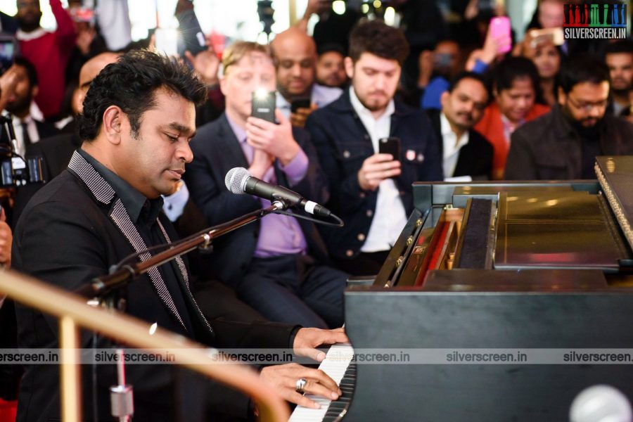 ar-rahman-at-the-launch-of-ideal-entertainment-production-company-99-songs-film-and-his-directorial-debut-le-musk-at-toronto-canada-photos-0009.jpg