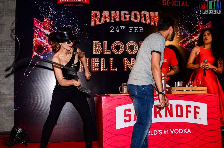 in-pictures-kangana-ranaut-at-the-launch-of-bloody-hell-cocktail-photos-0008.jpg