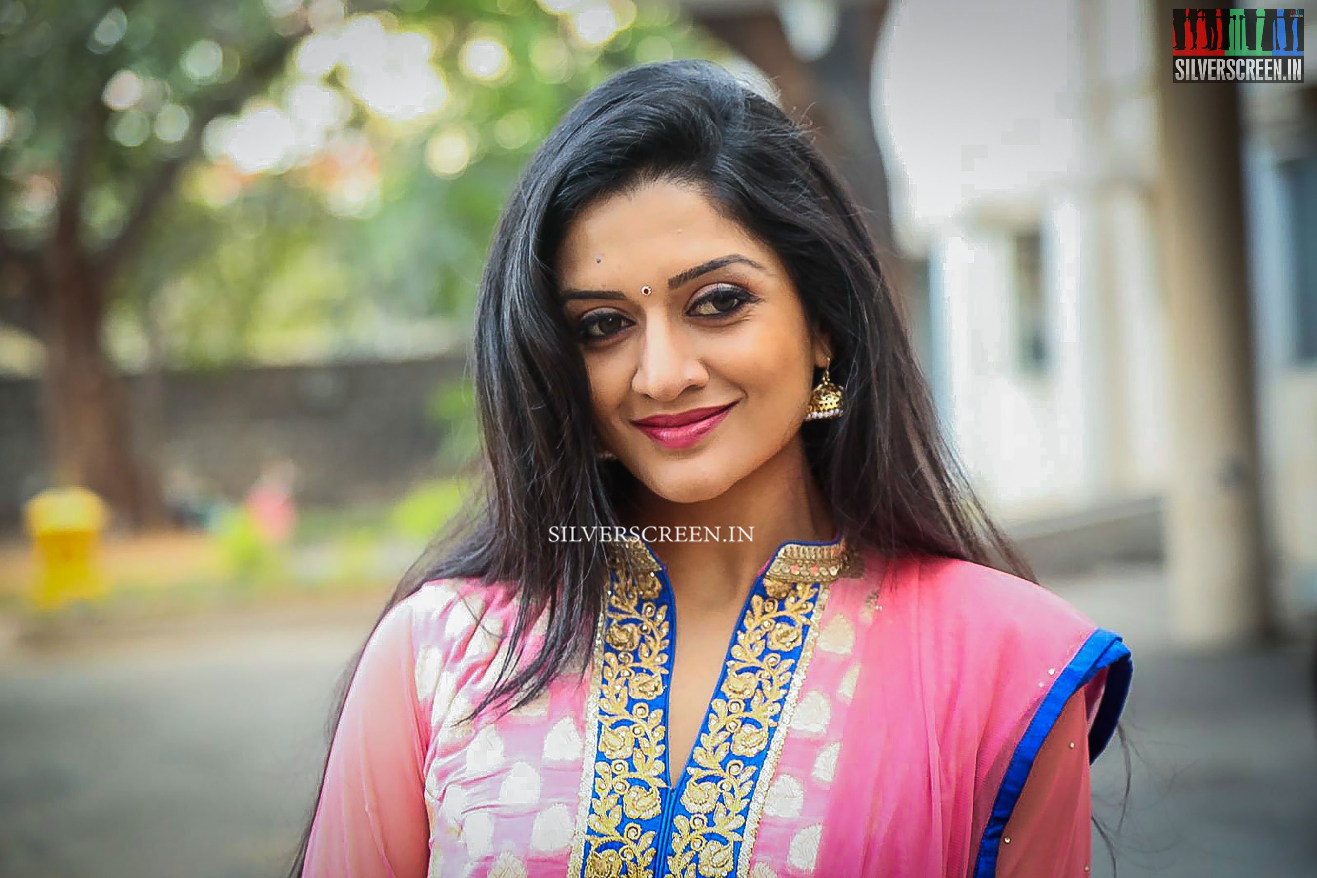 Vimala Raman at Om Namo Venkatesaya Press Meet | Silverscreen India