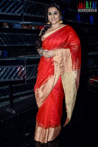 Vidya Balan Promotes 'Begum Jaan' On The Sets Of Indian Idol