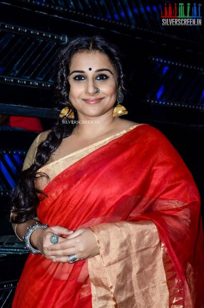 Vidya Balan Promotes 'Begum Jaan' On The Sets Of Indian Idol