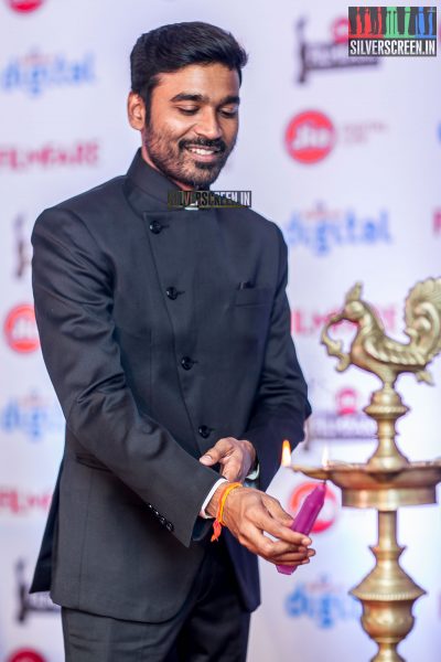 in-pictures-dhanush-at-the-filmfare-awards-south-2017-press-meet-photos-0003.jpg