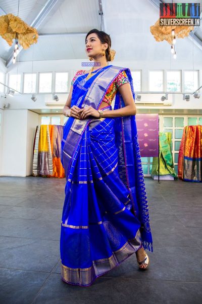 in-pictures-sahithya-jagannathan-at-palam-silks-exhibition-of-fabric-of-dreams-photos-0009.jpg
