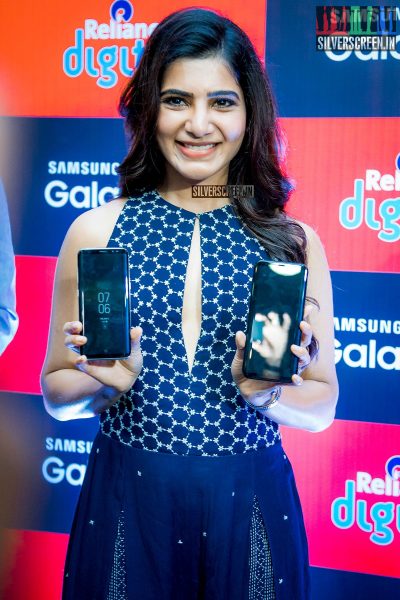 in-pictures-samantha-ruth-prabhu-at-the-launch-of-samsung-s8-mobile-photos-0004.jpg