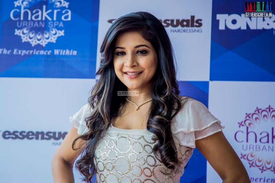 in-pictures-sakshi-agarwal-at-the-launch-of-toni-and-guy-essensuals-in-kolathur-photos-0006.jpg