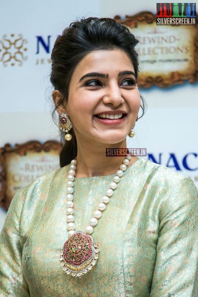 in-pictures-samantha-ruth-prabhu-at-the-launch-of-nac-jewellers-antique-exhibition-photos-0009.jpg