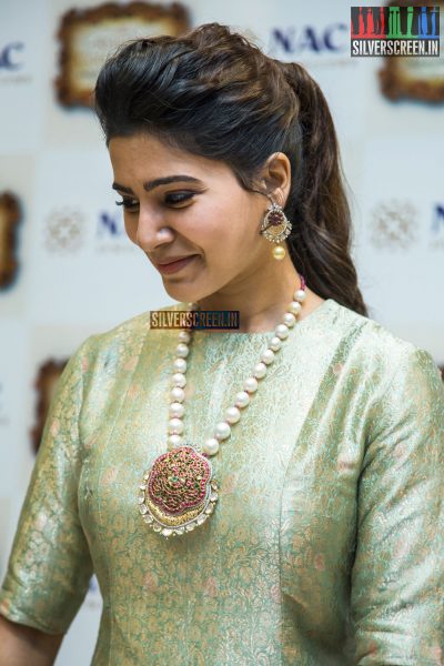 in-pictures-samantha-ruth-prabhu-at-the-launch-of-nac-jewellers-antique-exhibition-photos-0010.jpg