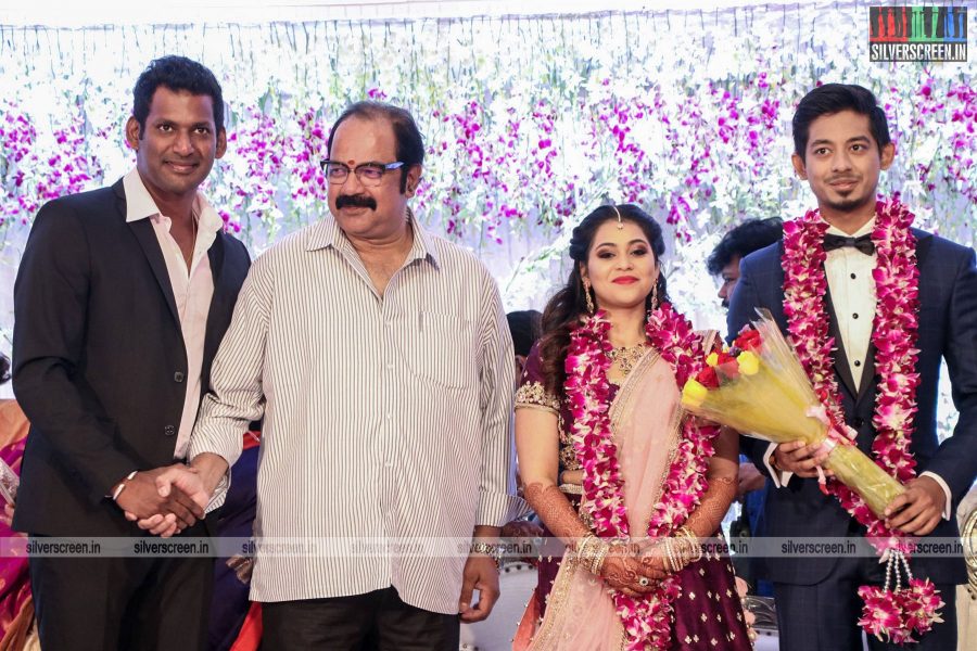 pictures-rajinikanth-vijay-suriya-karthi-others-vishals-sister-aishwaryas-wedding-photos-0001.jpg