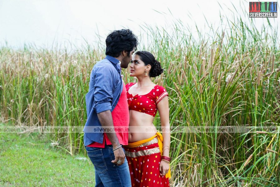 aayirathil-iruvar-movie-stills-starring-vinay-rai-kesha-khambhati-samudhrika-swasthika-others-stills-0023.jpg